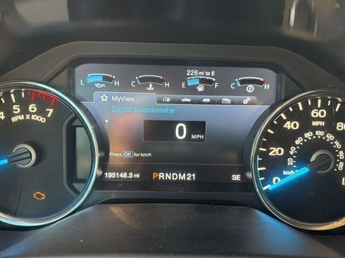 Used 2016 Ford F150 Lariat image 7