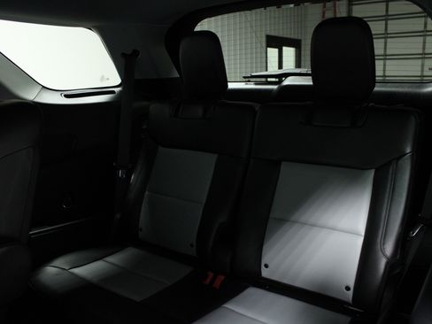 Used 2022 Ford Explorer XLT w/ Equipment Group 202A image 14