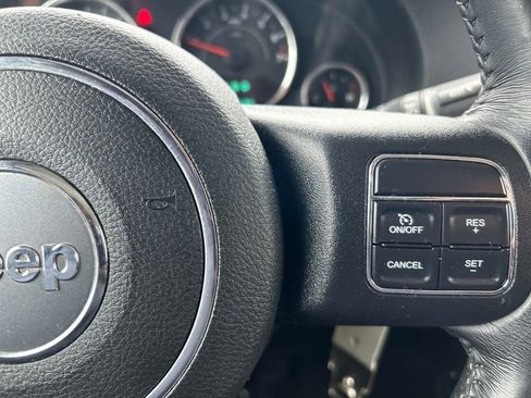 Used 2018 Jeep Wrangler Unlimited Sport S AWD/4WD image 23