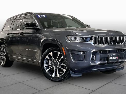 Used 2022 Jeep Grand Cherokee Overland AWD/4WD image 3