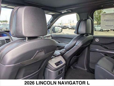 New 2026 Lincoln Navigator L Reserve w/ Jet Appearance Package AWD/4WD image 12