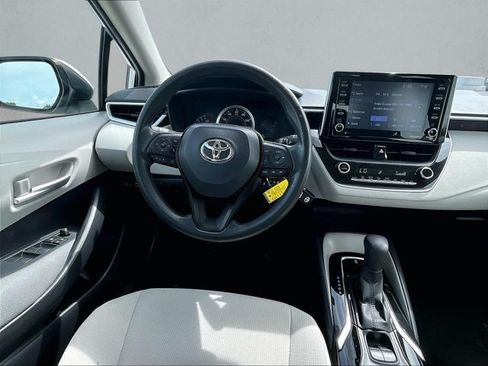 Used 2021 Toyota Corolla LE FWD image 7