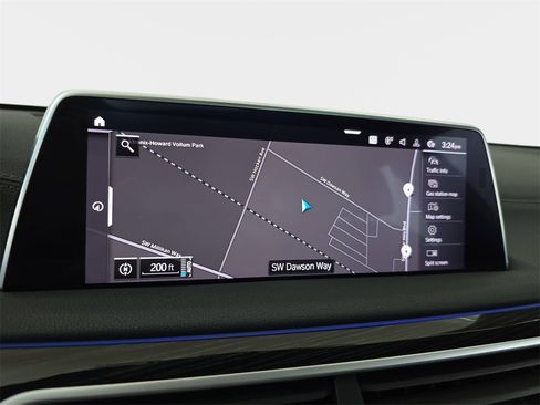 Used 2020 BMW 745e xDrive image 25