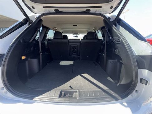 Used 2024 Mitsubishi Outlander SE image 17