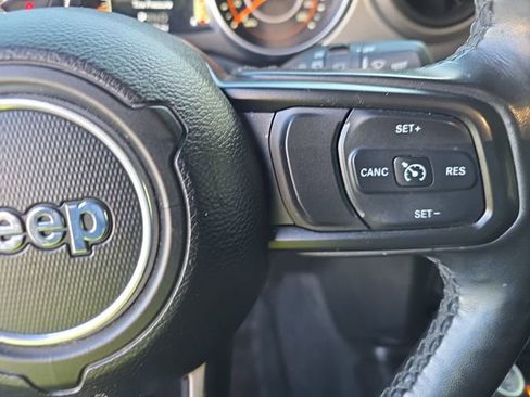 Used 2021 Jeep Wrangler Unlimited Willys image 20