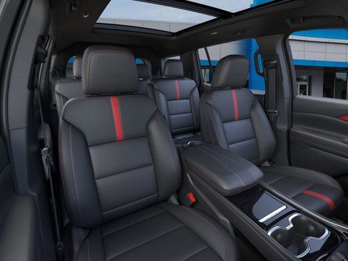 New 2026 Chevrolet Traverse RS w/ LPO, Floor Liner Package image 16