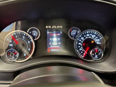 Used 2024 RAM 2500 Big Horn w/ Off Road Package image 11