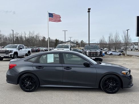 Used 2024 Honda Civic Sport image 9