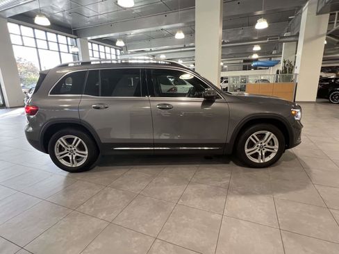 Certified 2022 Mercedes-Benz GLB 250 4MATIC image 5