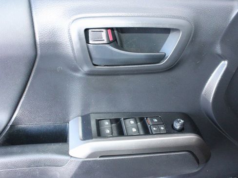 Certified 2023 Toyota Tacoma 4x4 Double Cab image 20