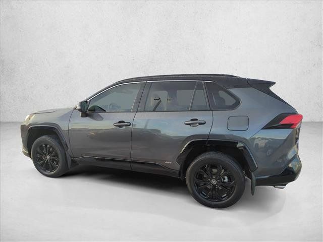 Used 2024 Toyota RAV4 XSE AWD/4WD image 8