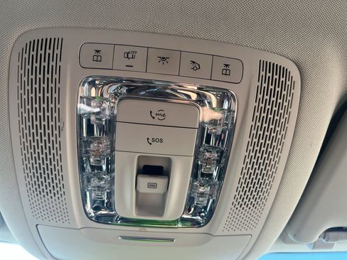 Used 2020 Mercedes-Benz GLS 450 4MATIC image 23