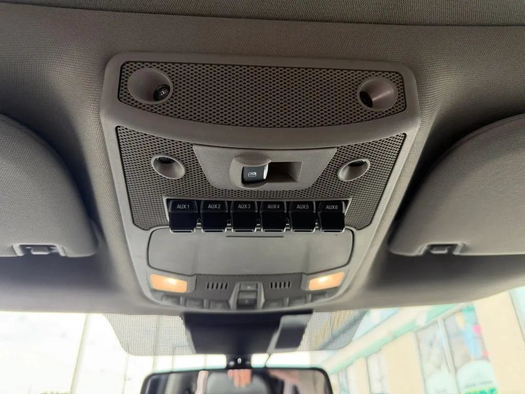 Used 2021 Ford F350 Lariat AWD/4WD image 38