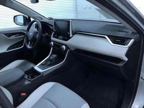 Certified 2022 Toyota RAV4 Limited image 23