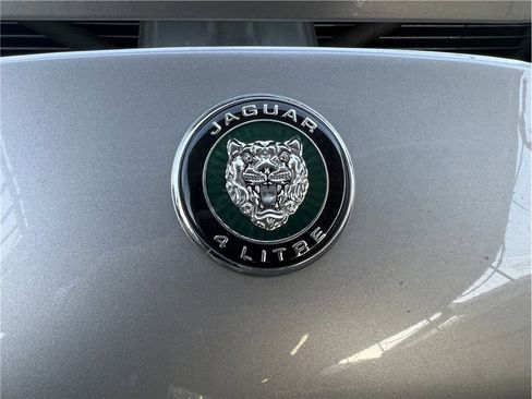 Used 1998 Jaguar XK8 Convertible image 23