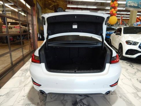 Used 2021 BMW 330i xDrive Sedan w/ Premium Package image 7