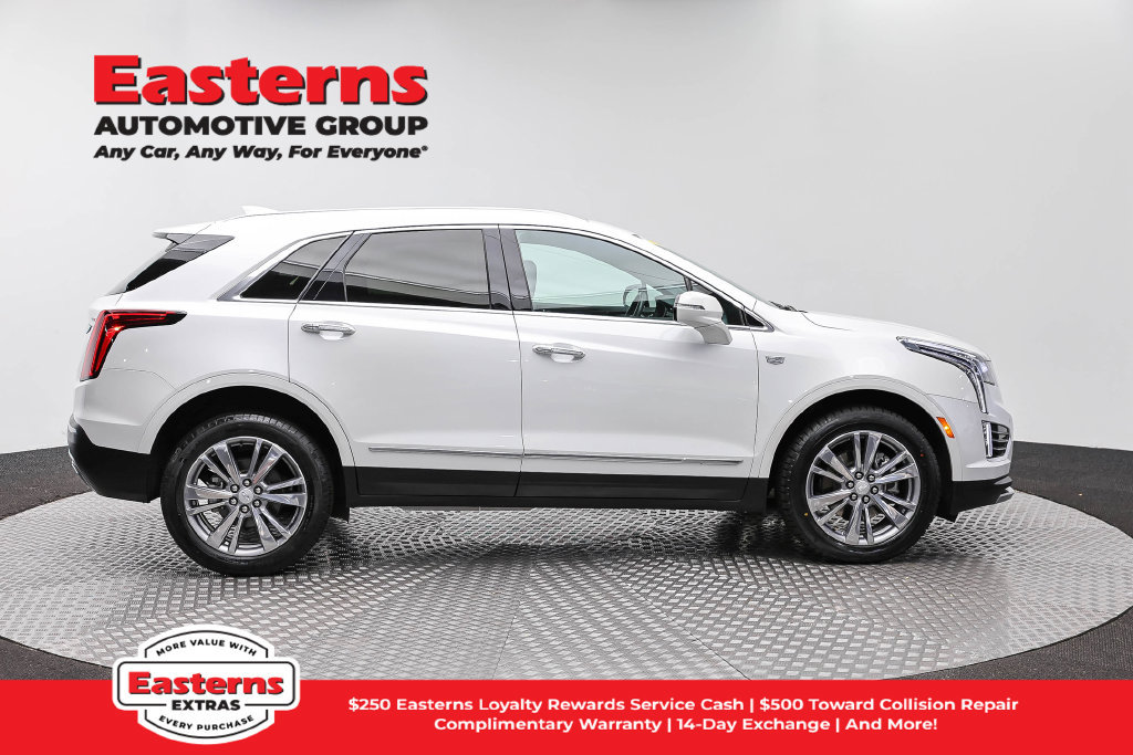 Used 2025 Cadillac XT5 Premium Luxury FWD image 5