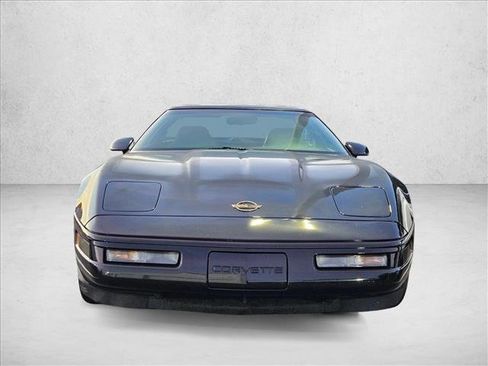Used 1996 Chevrolet Corvette Coupe RWD image 2