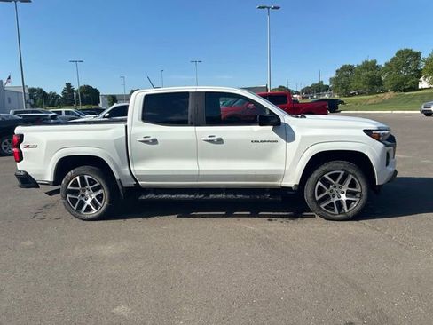 Used 2023 Chevrolet Colorado Z71 w/ Z71 Convenience Package 2 AWD/4WD image 7