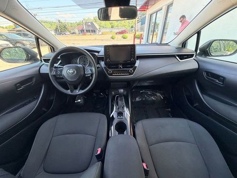 Used 2022 Toyota Corolla LE FWD image 19