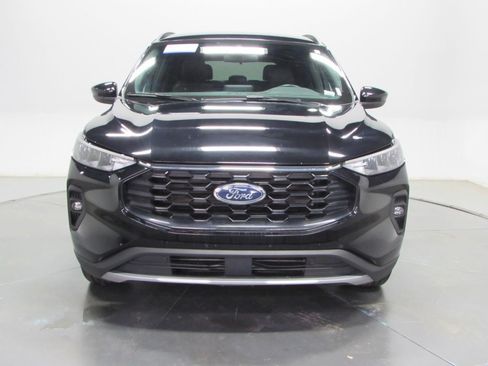 Certified 2025 Ford Escape ST-Line Select AWD/4WD image 2