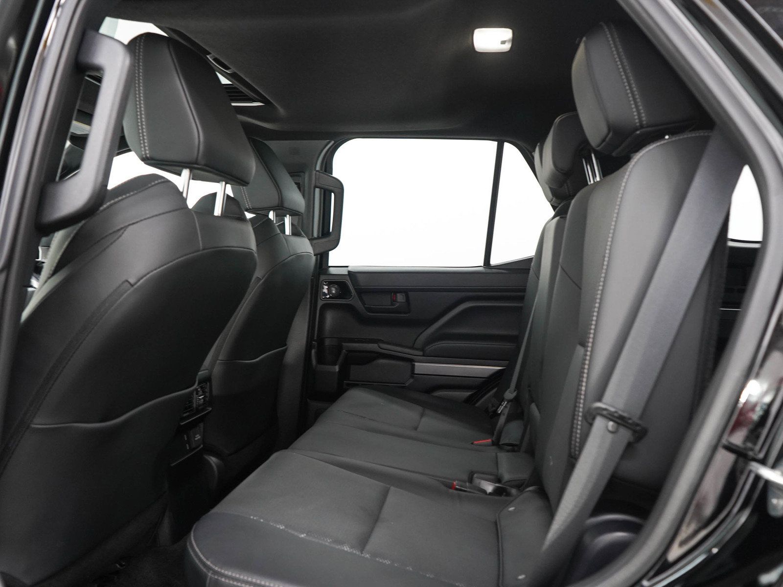 Used 2025 Toyota 4Runner TRD Off-Road Premium w/ Tow Technology Package AWD/4WD image 15