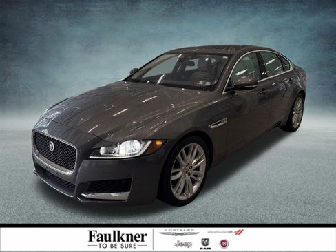 Used 2017 Jaguar XF Prestige image 1