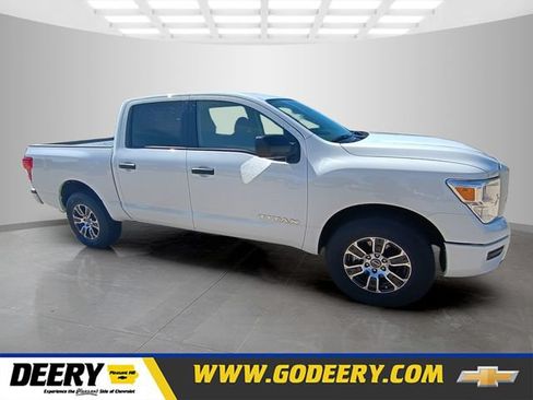 Used 2024 Nissan Titan SV AWD/4WD image 1