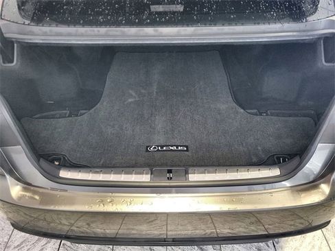 Used 2018 Lexus LS 500 image 24