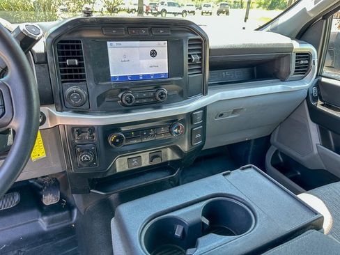 Used 2022 Ford F150 XL w/ Trailer Tow Package image 16