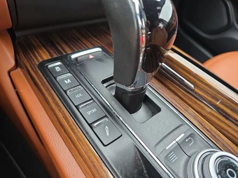 Used 2017 Maserati Quattroporte S GranLusso Q4 AWD/4WD image 35