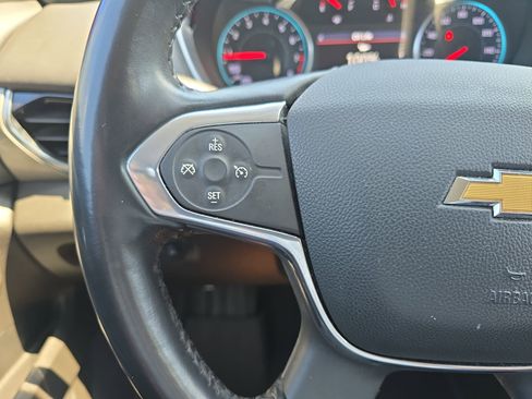 Used 2020 Chevrolet Traverse LT w/ LPO, Floor Liner Package AWD/4WD image 15