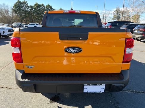 New 2026 Ford Maverick XL image 24