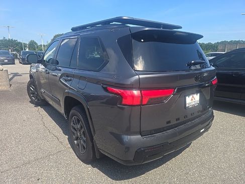 Used 2026 Toyota Sequoia Platinum AWD/4WD image 7