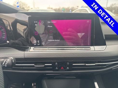 Used 2024 Volkswagen Golf R image 7