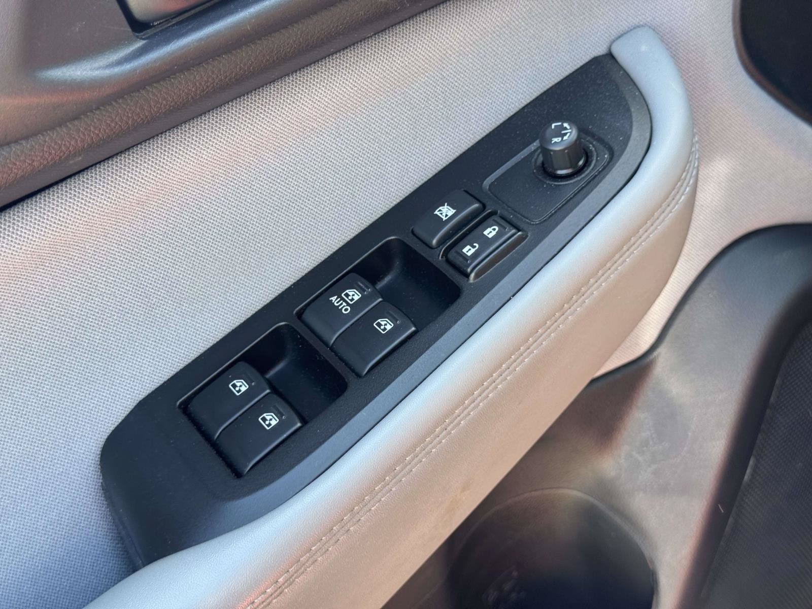Used 2019 Subaru Outback 2.5i AWD/4WD image 14