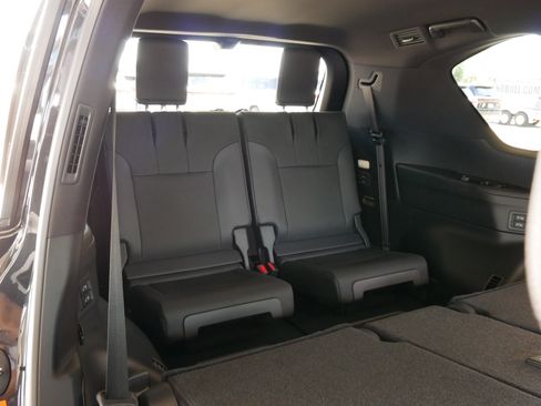 Used 2026 Lexus LX 600 F Sport w/ Accessory Package (Z1) AWD/4WD image 36