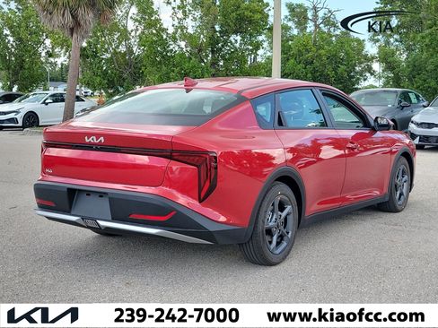 New 2026 Kia K4 FWD image 6
