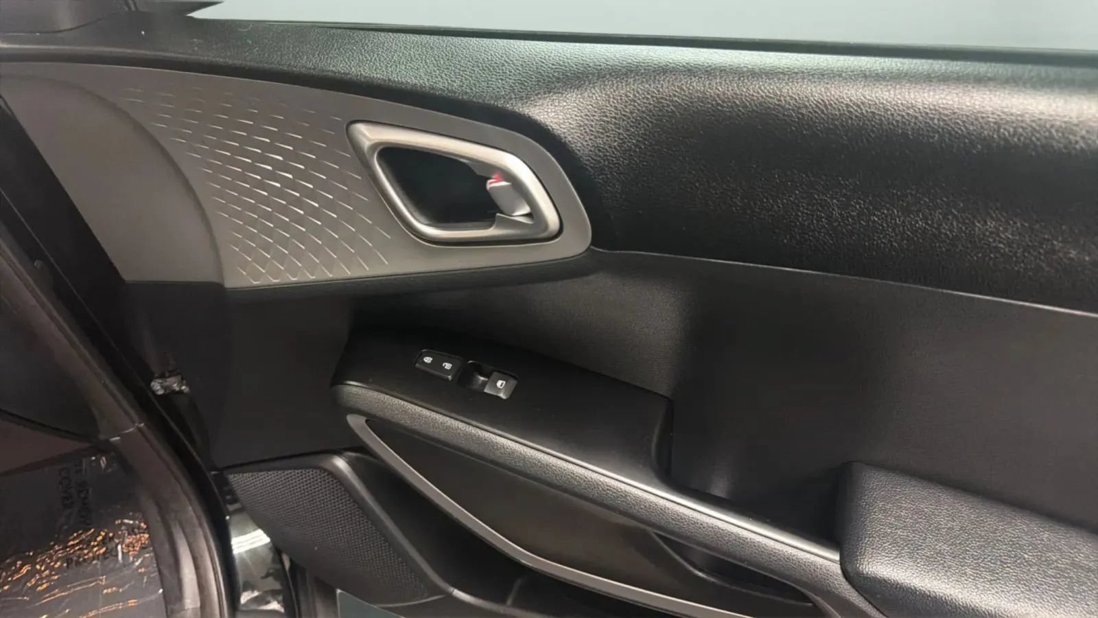 Used 2023 Kia Soul LX w/ LX Technology Package FWD image 18