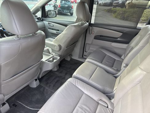 Used 2012 Honda Odyssey Touring Elite image 29