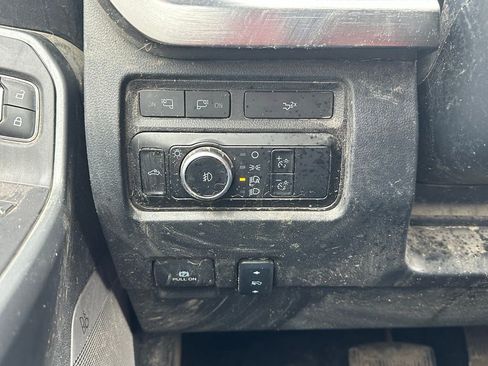 Certified 2024 Ford F250 Lariat w/ Lariat Ultimate Package image 28