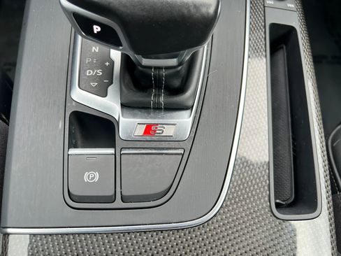 Used 2018 Audi SQ5 Premium Plus AWD/4WD image 27