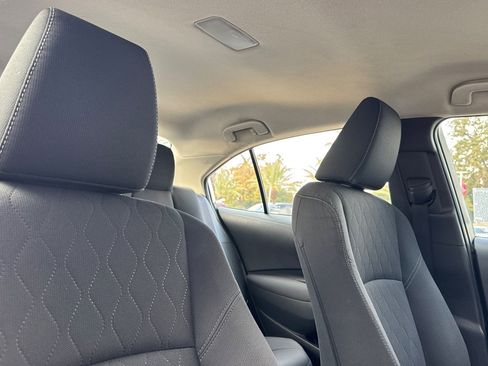 Used 2023 Toyota Corolla LE image 16