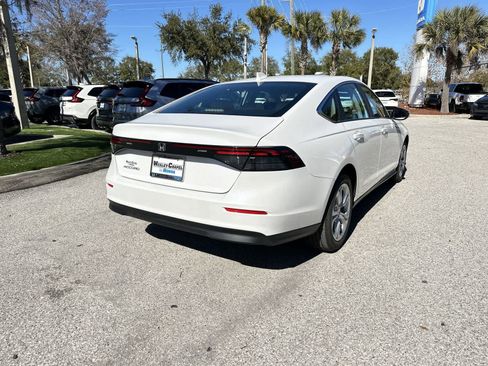 Used 2025 Honda Accord LX image 6