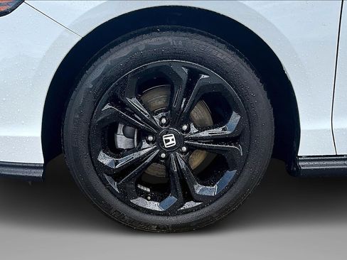 Used 2023 Honda Accord EX image 8