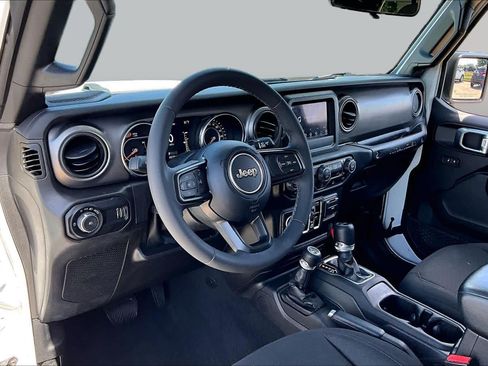 Used 2023 Jeep Wrangler Unlimited Sport AWD/4WD image 16