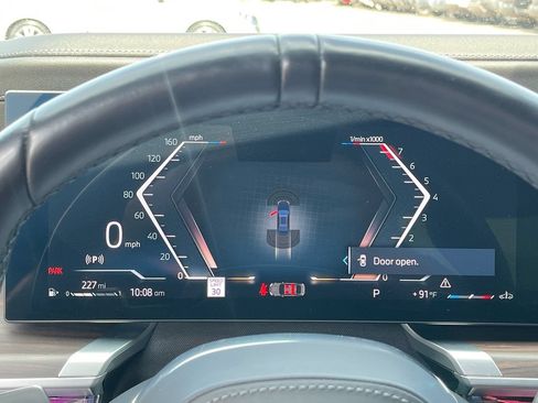Used 2023 BMW 740i w/ Parking Assistance Package RWD image 21