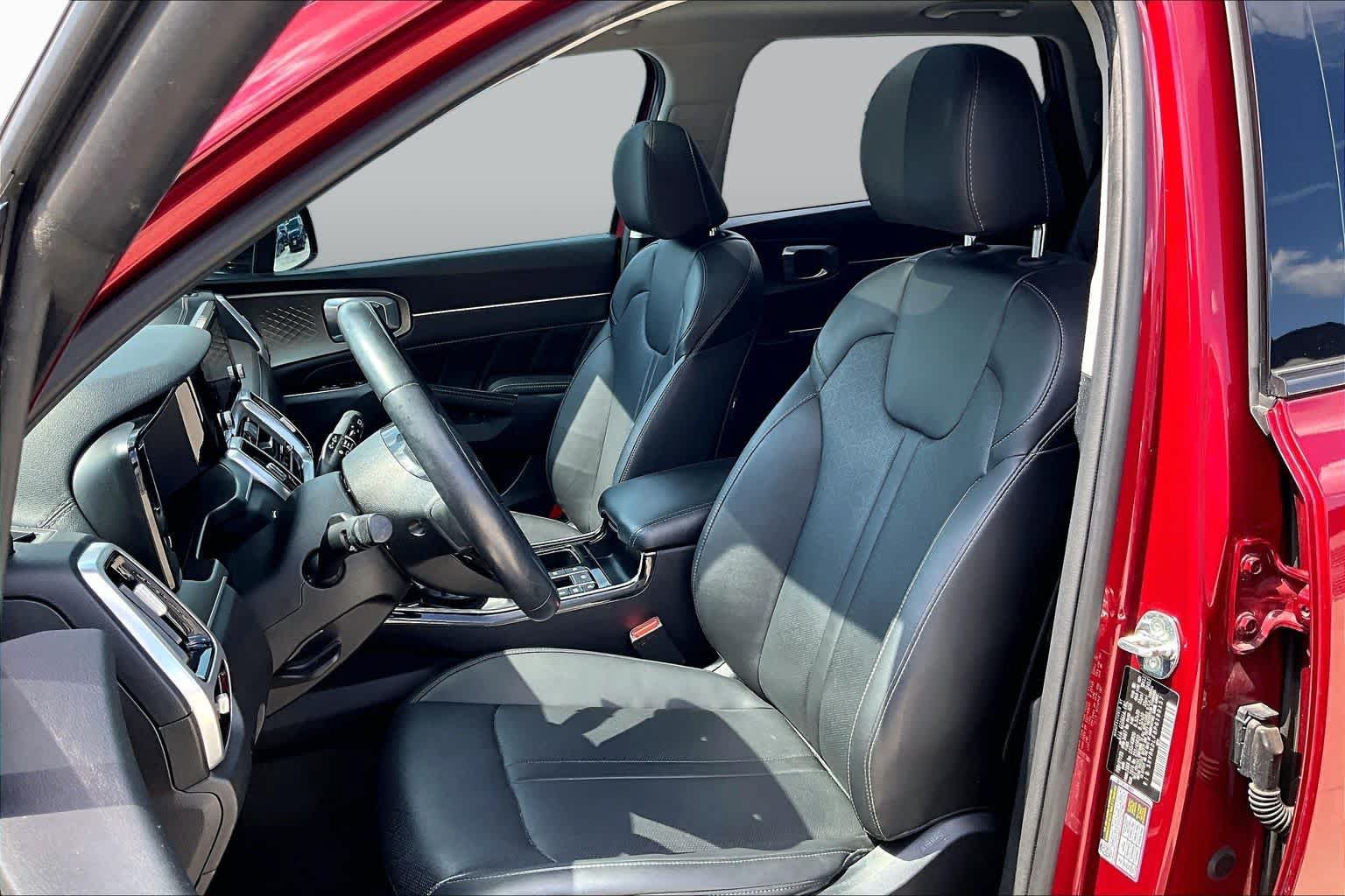 Certified 2023 Kia Sorento SX AWD/4WD image 8