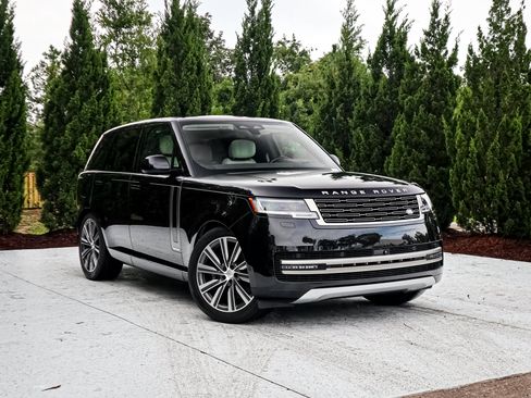 Used 2024 Land Rover Range Rover Autobiography AWD/4WD image 2