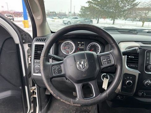 Used 2015 RAM 2500 SLT image 32